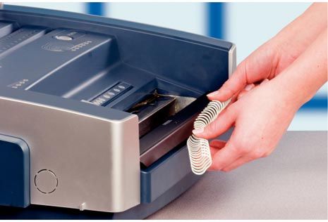 gbc WIREBIND 500E rilegatrice elettrica ad anelli metallici., marchio LEITZ.