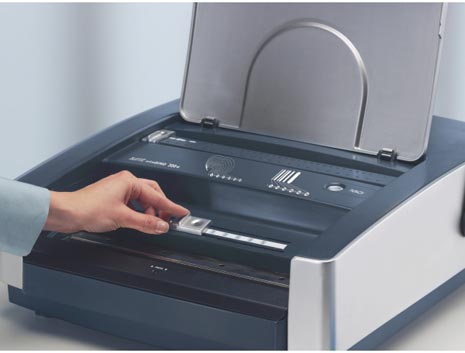 gbc WIREBIND 500E rilegatrice elettrica ad anelli metallici., marchio LEITZ.