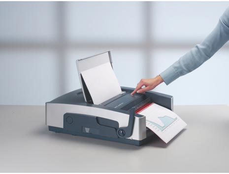 gbc COMBIND 500E LEITZ rilegatrice elettrica ad anelli in plastica., marchio LEITZ.