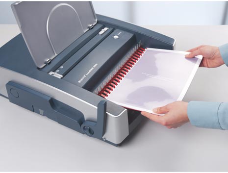 gbc COMBIND 500E LEITZ rilegatrice elettrica ad anelli in plastica., marchio LEITZ.