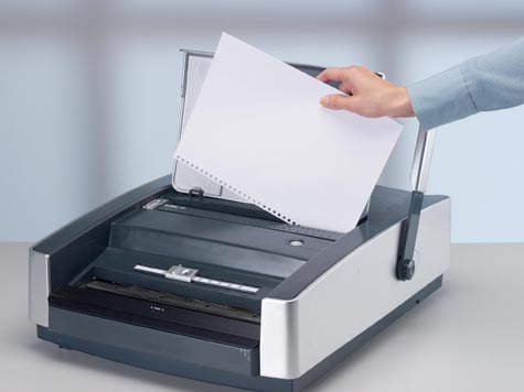 gbc WIREBIND 500E rilegatrice elettrica ad anelli metallici., marchio LEITZ.