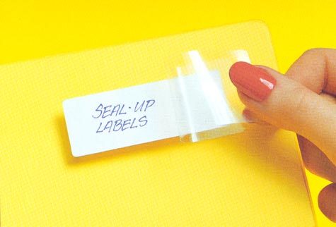 gbc Etichette seal up autoadesive 40x60mm Con i Seal up labels le scritte sono protette da umidit, sporco, grasso. Possono essere anche applicati su superfici curve come bicchieri e bottiglie.