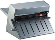 gbc Plastificatrice a freddo 3M LS1000 Utilizzabile con 3 diversi tipi di cartucce. Per protezione istantanea e permanente di documenti. Non utilizza corrente elettrica 3M-ls1000