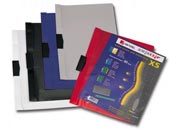 acco ClipFile conMolla LateraleMetallica, Cartellina  Kwik Clip Xs, Flash Mec 00056855. Colori assortiti (bianco, grigio, nero, rosso e blu). Formato utile: A4 (21x29,7cm). Capacit�: fino a 5 mm. pari a 30 fogli A4 da 80 gr. Copertina in Kristal liscio trasparente e fondo in polipropilene. Fermaglio a molla in plastica nero. 46/04, 141-09L GBC012800AS