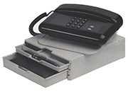 gbc Organizer Sottotelefono Master Cassettiera sottotelefono a 2 cassetti. Piattaforma girevole a 360. 2 cassetti con scoparti porta cancelleria e notes. Piedini antiscivolo. Formato 19x24x6.5 LEB919