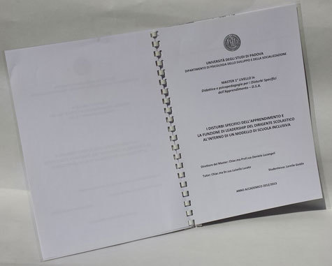 gbc Copertina avvolgente per spirale plastica CombBind, 20mm Formato: A4. 21 anelli. Diametro: 20mm. Capacit�: 180 fogli. Colore del quadrante anteriore e posteriore: trasparente, colore del dorso: BIANCO.  La copertina include la spirale che � gi� fissata alla copertina. La praticit� della spirale, l�eleganza di una copertina avvolgente.