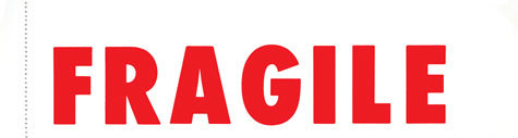 gbc Etichetta -FRAGILE- 70x250mm, dicitura in rosso. 100 etichette in carta, riunite in un blocco pinzato, staccabili ed utilizzabili singolarmente.