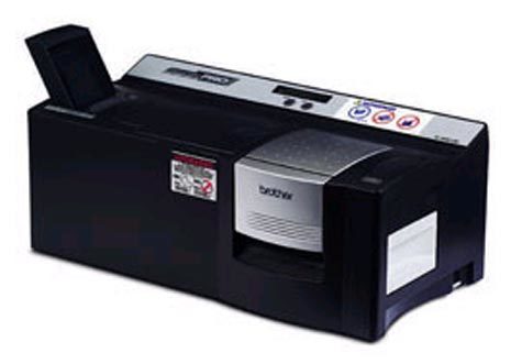 brothertimbri Brother Digistamp SC-2000 USB StampCreator2 GENERATORE ISTANTANEO DI TIMBRI PREINCHIOSTRATI. Inclusi: 5 timbri, kit pellicole per 150 timbri, lampada Xeno per 3000 timbri, software per Windows 98 NT 4.0, XP, cavo seriale, cavo USB,  manuali in italiano..