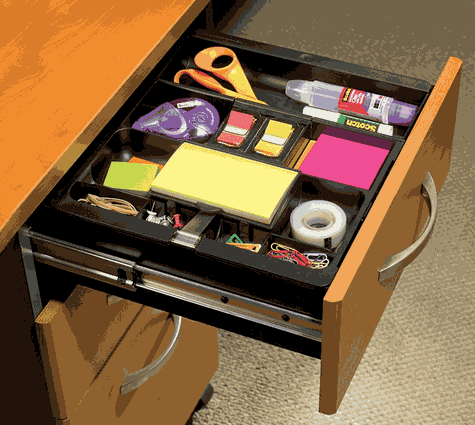 gbc Bacinella porta minuteria per cassetto, quadrata VERDE. Contiene tutta la minuteria come matite, gomme, graffette, fermagli. Divisa in 8 scomparti. Dimensioni: 276x276mm, spessore 18mm.