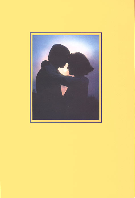 gbc Quaderno Maxi Romantic, formato A4, quadro da 5mm 80 facciate, carta da 80gr, rilegatura con punto metallico a sella, senza frontespizio.