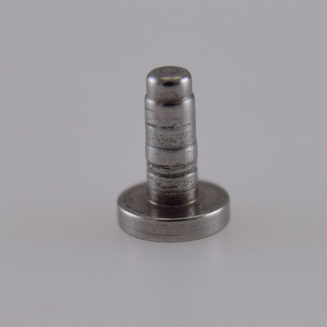 legatoria Rivetto in ottone tornito massiccio, tubetto + testa per fori diametro 2mm, altezza 7mm. testa diametro 3mm, altezza utile tra le due teste 7mm.