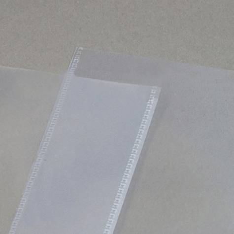 gbc 395800100. Buste U  A7 (70x105mm) per fogli 65x100mm. Realizzate in polipropilene lucido di ottima trasparenza e resistenza. Sono particolarmente indicate per contenere documenti di frequente consultazione. Ex codice Esselte 580010,  marchio ESSELTE. Formato esterno: 70x105mm.