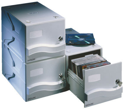 gbc 67004, COMPACT CD Drawer con serratura GRIGIO. Ex codice Esselte 670040, marchio ESSELTE.