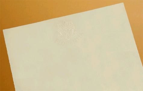 carta Carta per corrispondenza di pregio Florentia, Cartiere Miliani Fabriano Avorio, 92gr, 210x330mm, bordo tagliatato a mano, per stampa laser e ink-jet.