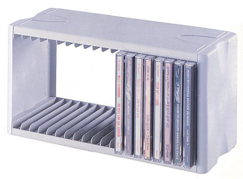 gbc Torre porta CD. NERO Dimensioni: 14,4x13x28,5cm. Modulare ed impilabile sia in orizzontale che in verticale. Contiene 20 CD nella loro scatola in plastica (juwel case) . Materiale: plastica antiurto. Design Roberto Paoli..
