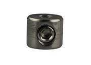 legatoria Fermo cilindrico inossidabile INOX morsetto INOX  AISI 316, per montare ripiani e mobili sospesi. Adatto a cavi diametro 4mm. Fissaggio con grani esagonali filettati da 12mm. Diametro esterno 12mm. Il montaggio avviene infilando il perno dalla fine del cavo. fio36