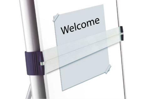 gbc Lavagna portablocco Piranha mobile 95x70cm, con ruote pu essere utilizzato anche come lavagna magnetica cancellabile a secco, include una vaschetta per i pennarelli, un morsetto che ruota verso l`alto per cambiare i blocchi e ganci regolabili per blocchi che lo rendono adatto alla maggior parte dei formati.