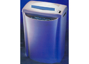 acco Distruggidocumenti Schleicher C-250SC attivazione a fotocellula. Accetta fogli singoli, moduli continui, clip e punti metallici. Luce di lavoro 241mm, numero fogli 6, frammenti da 3x30 mm, livello sicurezza 3, potenza motore 350 watt, cestino da 50 litri, dimensioni 387x283x520(h), peso 10kg gbcC250SC