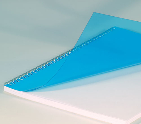 carta Copertine trasparenti PoliestereAzzurro, pol180, a5 Crystal HiClear per rilegatura GBC. Formato: a5. Spessore: 180 micron..