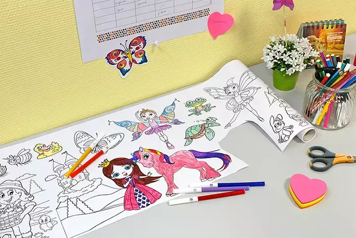 gbc Rotolo Disegno Banner, BimbiPiccoli, 300mmX4m PER BAMBINI PIU PICCOLI. Rotolo Autoadesivo in Carta Removibile alto 30cm e lungo 4 metri da colorare e-o ritagliare. Adesivo atossico specifico per bambini a base acqua. MADE IN GERMANY.