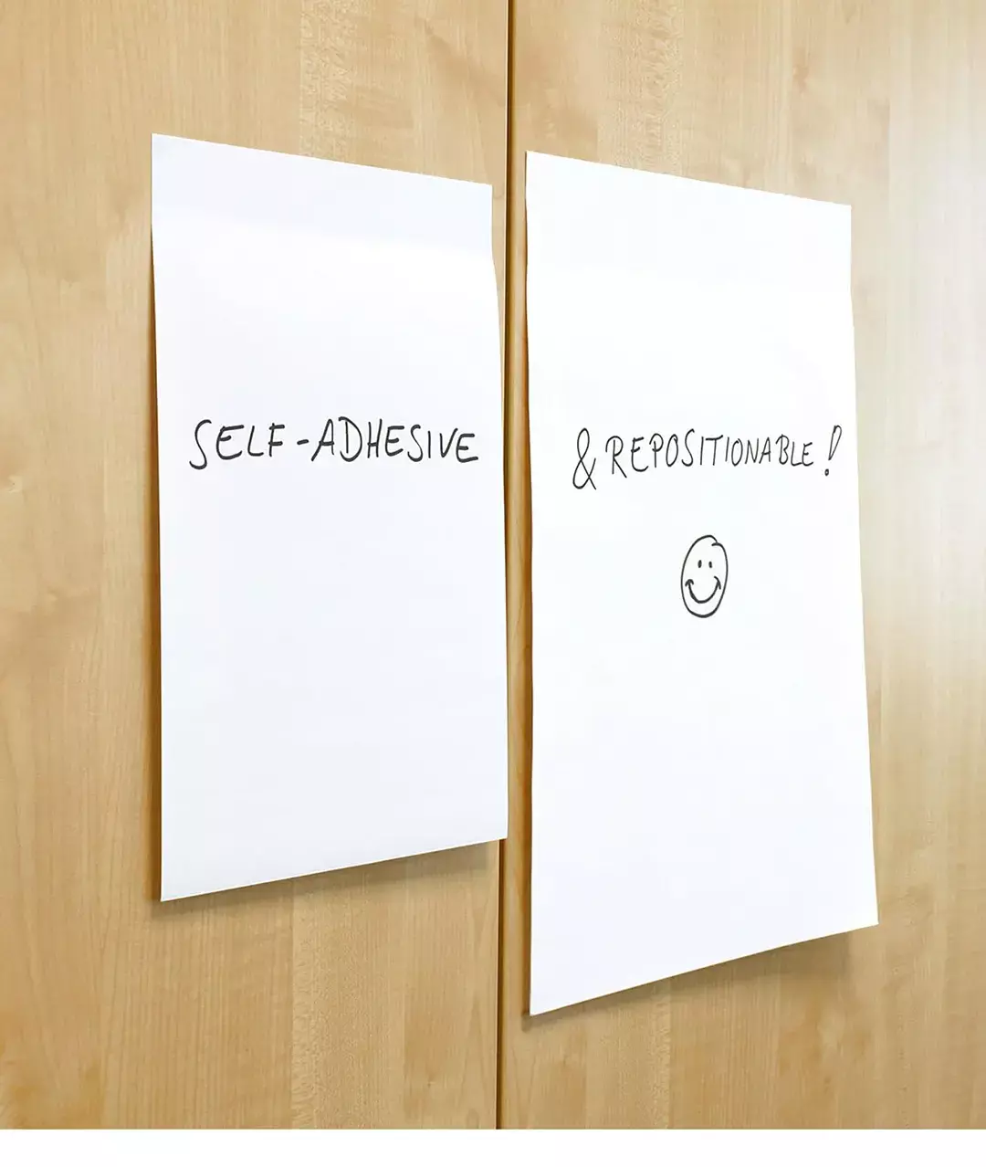 gbc Blocco Fogli Adesivo Removibile, A4 Blocco Fogli con lembo Autoadesivo Removibile alto 210x40mm. Attacca su tutte le superfici. Adesivo atossico removibile a basa acqua specifico per bambini.  MADE IN GERMANY.