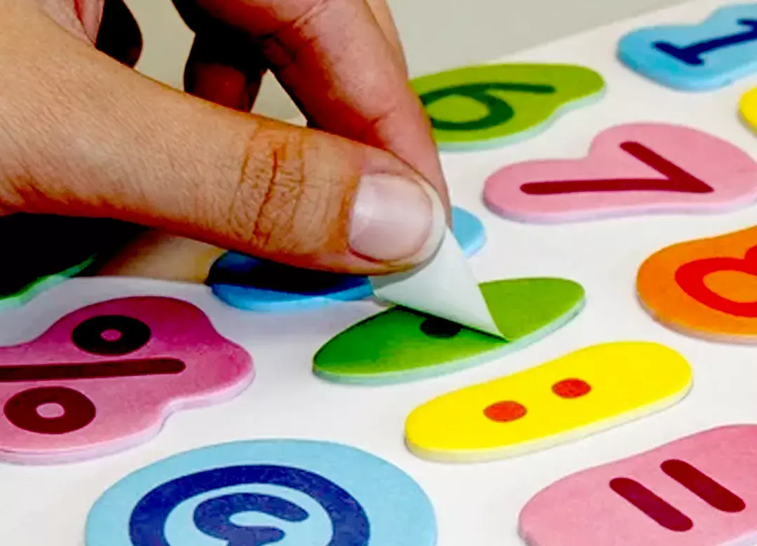 Numeri suFogliettiAdesiviRemovibilli, 35x45mm, Multicolore Glb871608