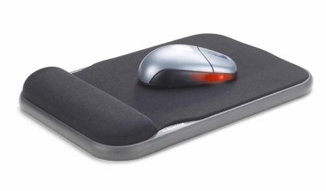 acco Poggiapolsi in GEL ad altezza regolabile NERO. Comodo cuscinetto in gel. Supporto a doppia altezza, base antiscivolo per una maggiore stabilit. Semplice capovolgere la base per regolare laltezza.