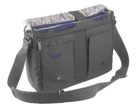 acco Contour Active Notebook Messenger, borsa per notebook La borsa Contour Active Notebook Messenger combina tessuto resistente e design intelligente. Abbiamo aggiunto una migliore organizzazione che fornisce spazio per tutto mantenendo un profilo compatto.
