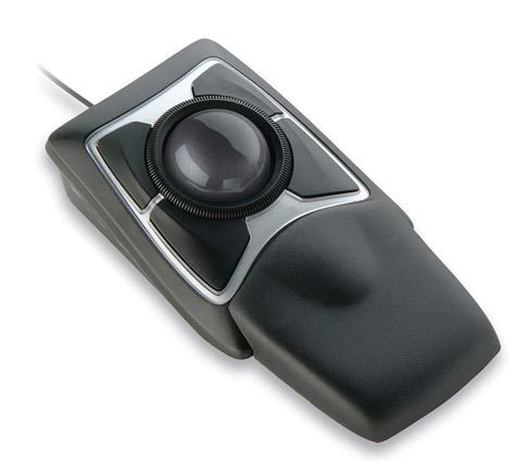 acco Expert Mouse Optical . Grande Trackball ottica con anello rotante  4 ampi tasti personalizzabili per l'esecuzione di applicazioni, collegamenti web o script. Fornito di speciale poggiapolsi. SCROLL RINGtm: eccellente sistema ad anello rotante. Tecnologia OTTICA. Trackball di grande formato..