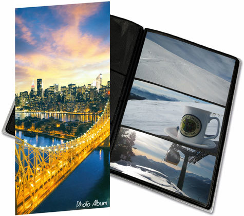 gbc Album foto a tasca per 96 foto. Ogni facciata contiene 3 foto 10x15cm Formato volume 17,5x32,5cm. Copertina con soggetto -urban skyline-. Copertina in polipropilene flessibile. Fogli porta foto di color nero.