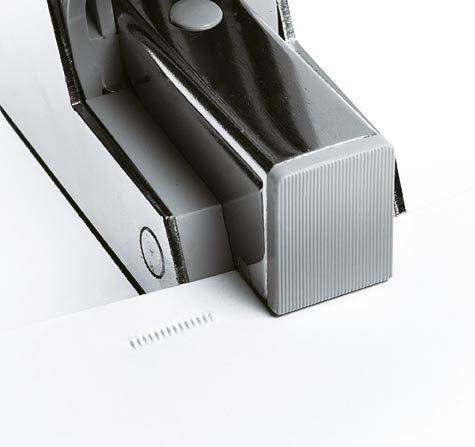 gbc Zigrina in metallo. Cucitrice senza punti metallici Cuce assieme fogli di carta (imprimendo una zigrinatura) senza utilizzare punti metallici.