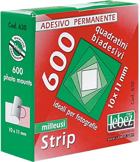 gbc Quadratini biadesivi per fotografie con adesivo permanente Misure: 10x11mm. Distributore da 600 quadratini biadesivi.