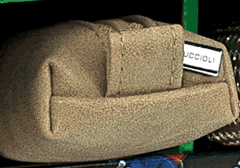 gbc Saccucciolo, astuccio per matite MARRONE, tinta unita a forma allargata, in PU*.