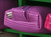 gbc Saccucciolo, astuccio per matite VIOLA, fantasia a intreccio, forma allargata, in PU*.