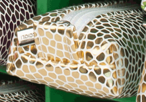 gbc Saccucciolo, astuccio per matite MARRONE, fantasia a mosaico, forma allargata, in PU*.