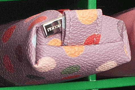 gbc Saccucciolo, astuccio per matite ROSA con POIS colorati, a forma allargata, in PU*.