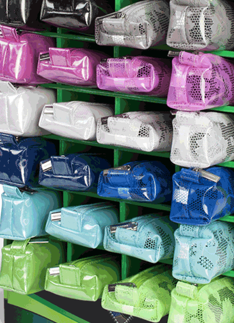 gbc Saccucciolo, astuccio per matite AZZURRO, fantasia a cuoricini, forma allungata in altezza, in PU*.