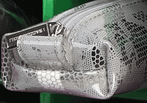 gbc Saccucciolo, astuccio per matite ARGENTO, fantasia a fiorellini, forma allargata, in PU*.