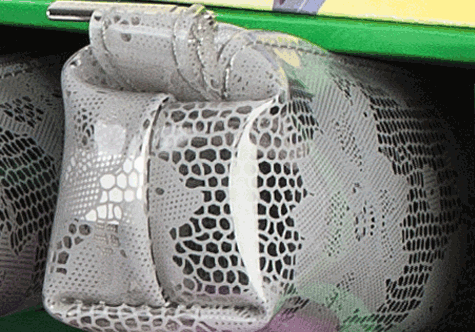 gbc Saccucciolo, astuccio per matite ARGENTO, fantasia a fiorellini, forma allungata in altezza, in PU*.