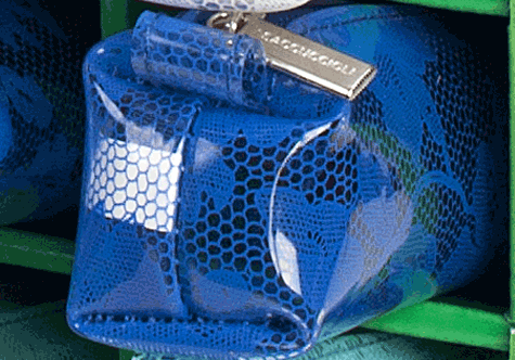 gbc Saccucciolo, astuccio per matite BLU, fantasia a fiorellini, forma allungata in altezza, in PU*.