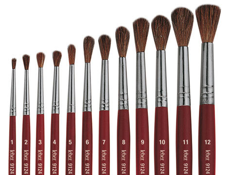 gbc Pennello n� 11 in pelo di pony punta tonda, manico in legno.