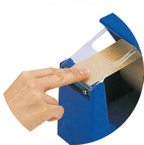 gbc Dispenser da banco in metallo con protezione antifortunistica Facile da trasportare, monta nastri di larghezza fino a 6 cm, formato: 8,2x22,5x17 cm, peso 2,2 kg.