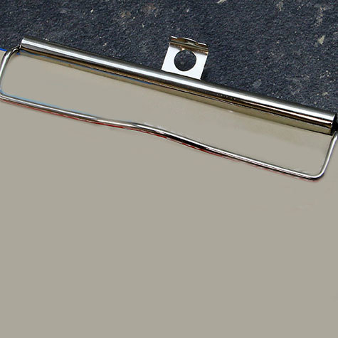 legatoria Molletta fermacarta 120x30mm, appendibile NICHELATA, con gancio retrattile, contiene fino a 100 fogli (10mm), interasse rivetti 87mm. rivetti non inclusi.