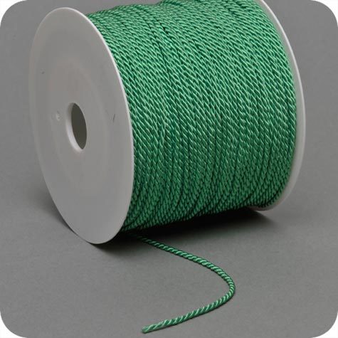 legatoria Cordoncino 2mm, viscosa, VERDE CHIARO a 3 capi, spessore 2 mm, doppio ritorto, in viscosa. Cordoncino ideale per abbellimenti in campo cartotecnico e per il confezionamento di men�, libretti matrimonio, bomboniere. .