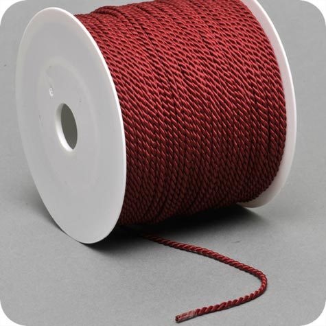 legatoria Cordoncino 2mm, viscosa, BORDEAUX, a 3 capi, spessore 2 mm, doppio ritorto, in viscosa. Cordoncino ideale per abbellimenti in campo cartotecnico e per il confezionamento di men�, libretti matrimonio, bomboniere. .
