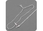 legatoria Filo di sicurezza in cotone con ago metallico e nodo. 120/240mm BIANCO, fissaggio ad ago, lunghezza aperto 240cm, lunghezza chiusa 120cm, con clip metallico. Consentono di attaccare etichette e cartellini senza l�ausilio di pistola sparafili, sono rimovibili solo strappandoli.
