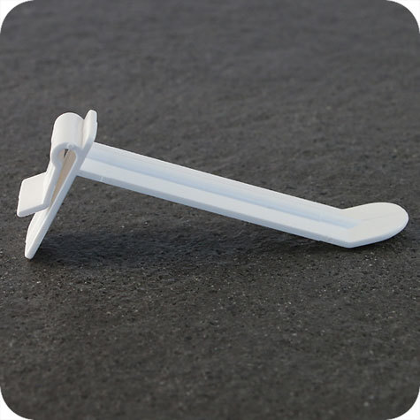 legatoria Gancio espositivo ad incastro, per blister asolati, 100mm BIANCO, fissaggio ad incastro.