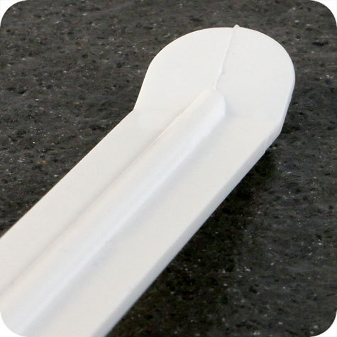 legatoria Gancio espositivo ad incastro, per blister asolati, 50mm BIANCO, fissaggio ad incastro.