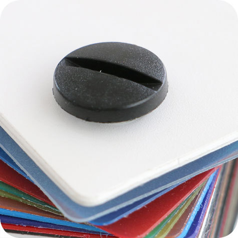 legatoria Viti sepolte rilegatura. plastica 90mm  NERO, lunghezza mm 90, diametro testa 12mm, diametro tubetto 5mm, una testa fissa ed una mobile, LVI3190. Per lunghezza, si intende la distanza INTERNA tra le due teste, che corrisponde allo spessore del volume da rilegare.