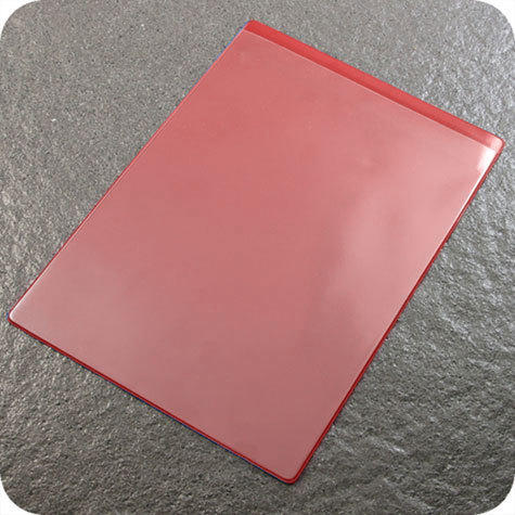 legatoria Busta magnetica, A4, .Aperta sul lato corto ROSSO. 315x217mm. Con striscia magnetica. Lato superiore In PVC trasparente morbido da 250 micron. Lato inferiore in PVC rossoda 300 micron.